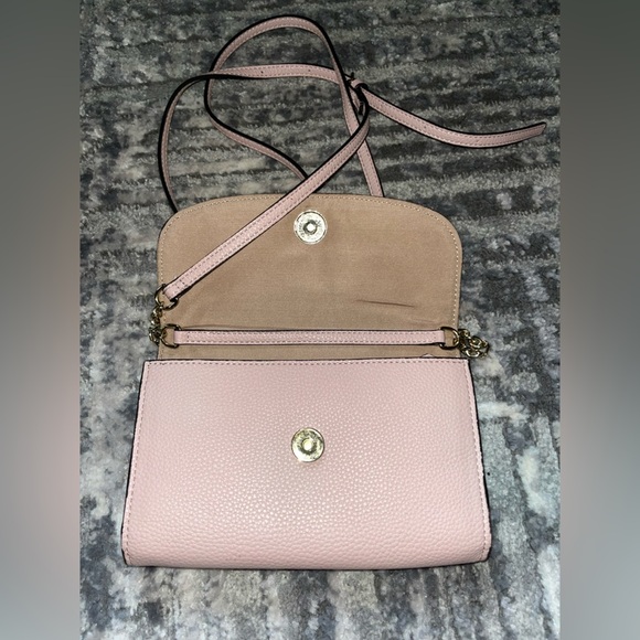 Elegant Pink Crossbody Bag - Picture 2 of 4